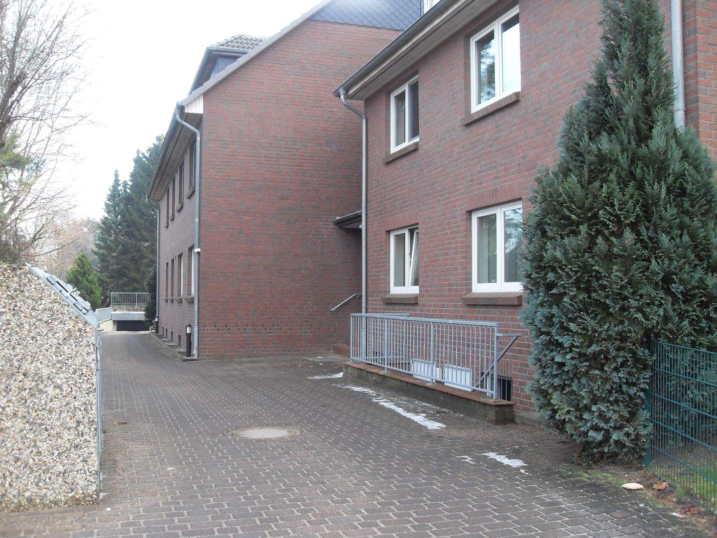 Schöne helle vermietete 2- Zimmer Wohnung in Hamburg-Schnelsen – Hamburg – Vorschaubild 3