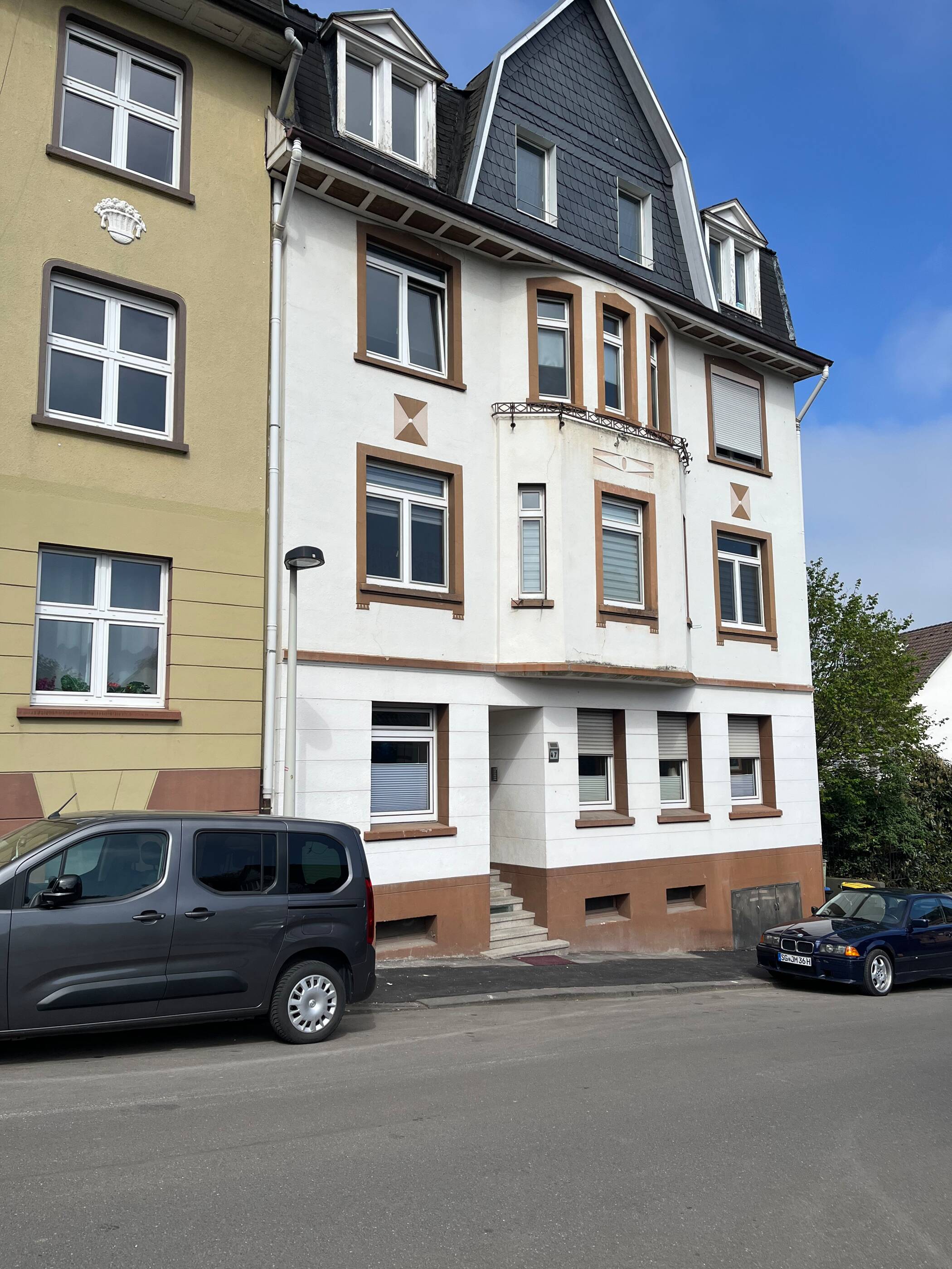 Mehrfamilienhaus mit 6 Wohneinheiten