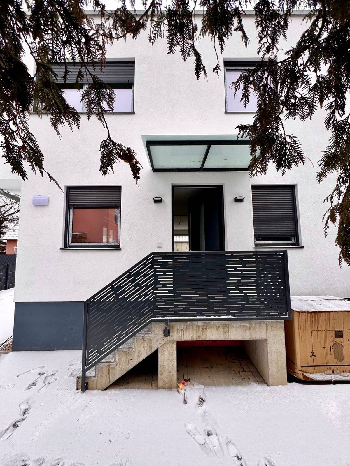 Neuwertige Doppelhaushälfte aus 2026 mit ca. 180 m² und Energieeffizienz A+ – 12487 Berlin – Bild 1 von 9