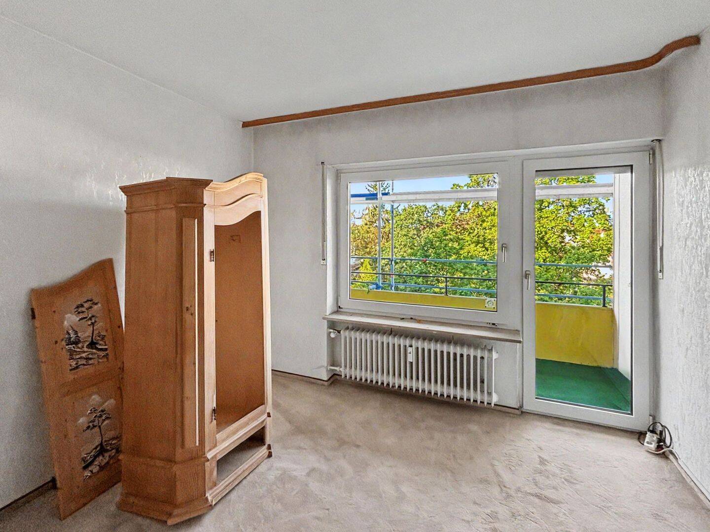 Lauf a. d. Pegnitz - 4-Zimmer-Wohnung im 3. Obergeschoss mit Aufzug - neuer Balkon, neue Fassade