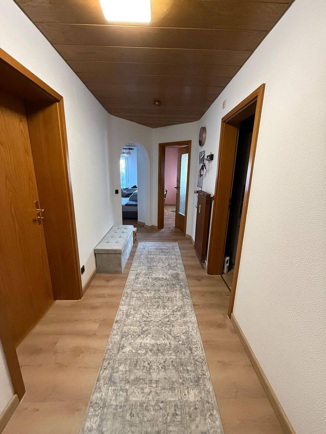 Gemütliche, sonnige 2,5-Zimmer Erdgeschoss-Einliegerwohnung mit 10 qm Außenterrasse und Einbauküche in gepflegtem Zweifamilienwohnhaus – Heilbronn – Vorschaubild 4