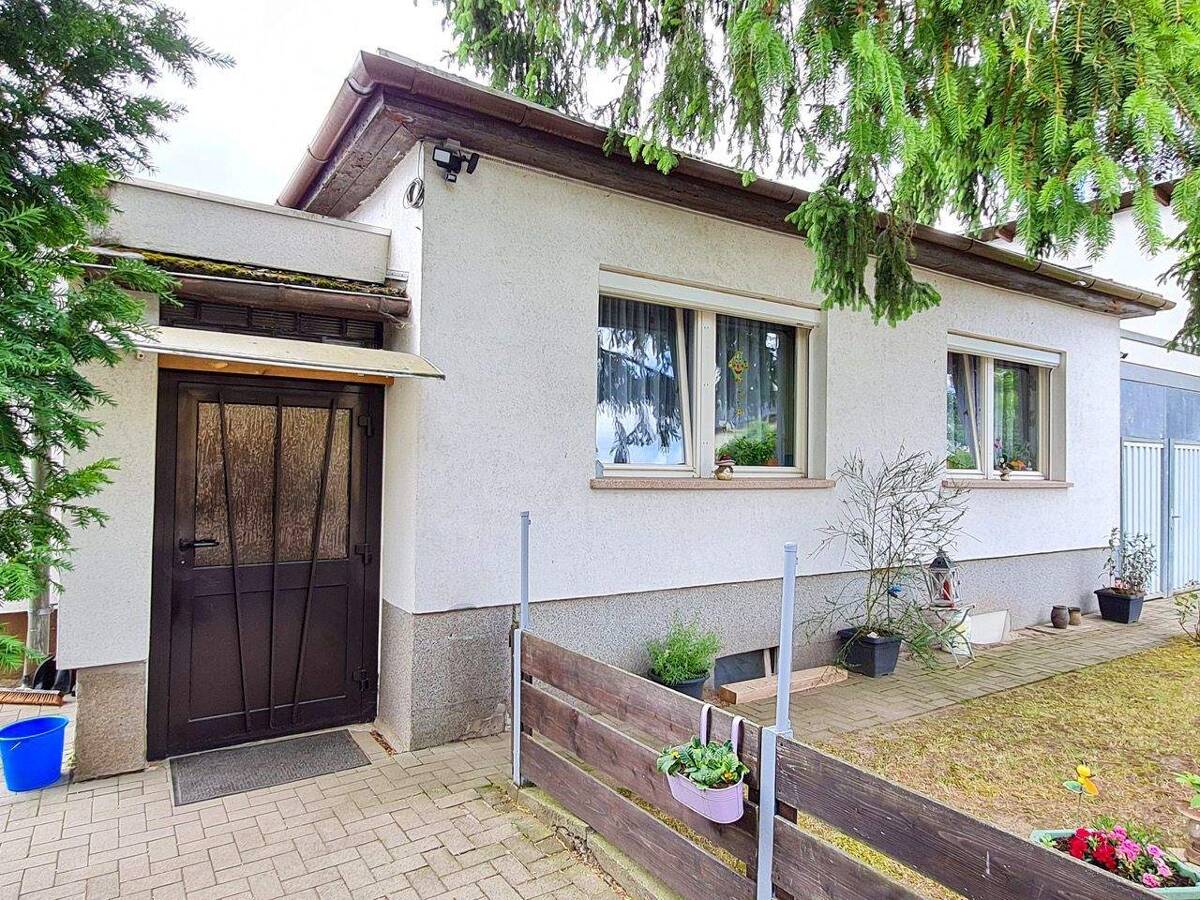 Kleines Häuschen mit schönem Grundstück in toller Lage – 39114 Magdeburg – Bild 1 von 9