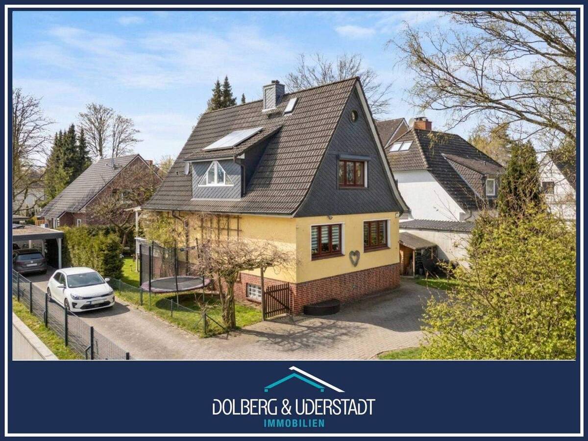 Ihr modernisiertes familienfreundliches Zuhause im grünen Hamburg-Rahlstedt – 22145 Hamburg – Bild 1 von 9