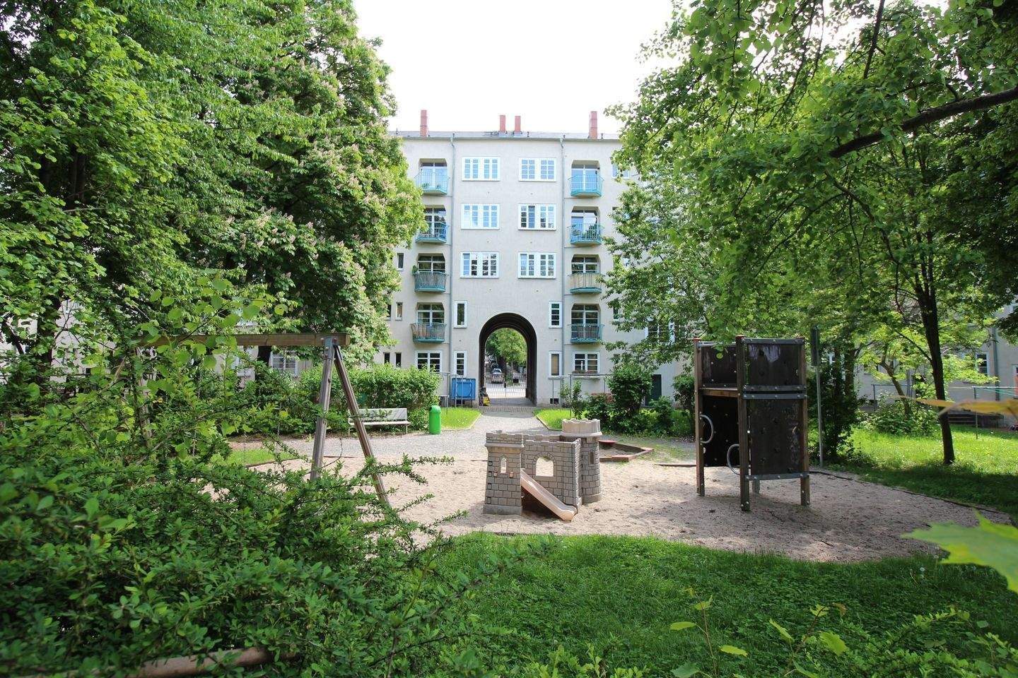 2-Raum-Wohnung, großzügig, mit Fußbodenheizung – Chemnitz – Vorschaubild 2