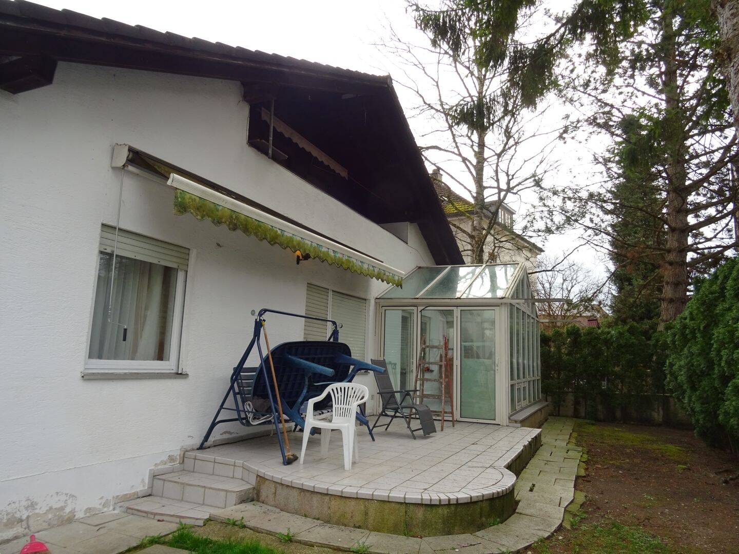 Zentral gelegenes Haus in zentraler Lage zu verkaufen. – Bad Aibling – Bild 1 von 7