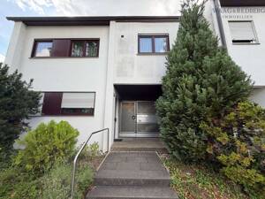 Ruhig gelegenes Zweifamilienhaus mit Garten, Balkon und hervorragender Infrastruktur – 70378 Stuttgart – Vorschaubild 2
