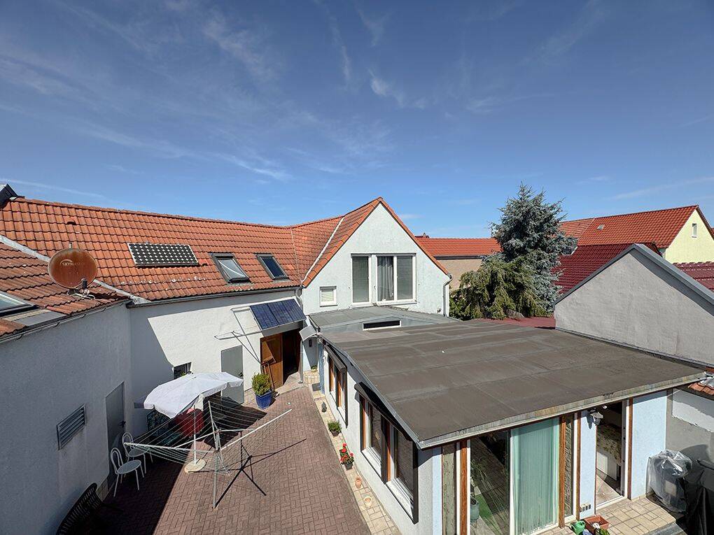 Kapitalanlage - Faktor 16,30 (Soll) - Saniertes Mehrfamilienhaus mit 4 Wohneinheiten, Top-Energieeffizienz und Mietsteigerungspotenzial – Erfurt – Vorschaubild 2