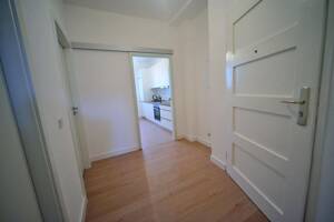Helle Wohnung in Alt-Hohenschönhausen, 2 Zimmer, Einbauküche, Loggia