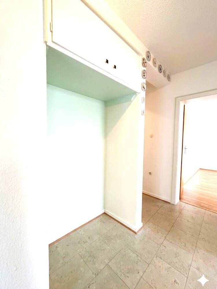 ++ Ruhiges Wohnen im 3-Familienhaus - 3-Zimmer-Wohnung mit Balkon ++ – Solingen – Vorschaubild 9