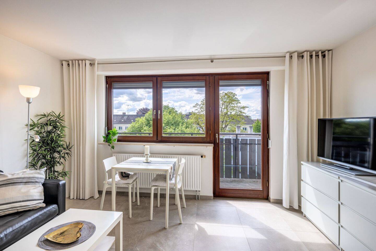 Milbertshofen: Sonniges 1-Zimmer-Apartment zentral dennoch ruhig – München – Vorschaubild 3