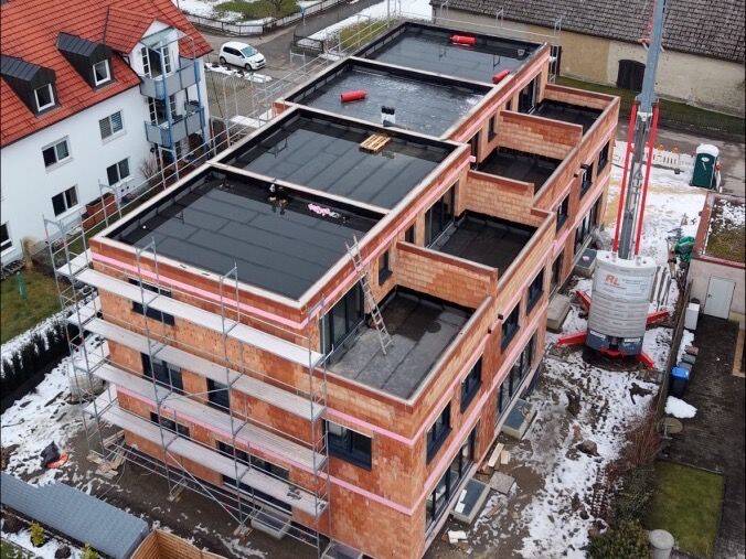 Moderner Neubau - Reiheneckhaus, energiearm und mit individueller Gestaltungsmöglichkeit in Neu-Ulm – Neu-Ulm – Vorschaubild 2
