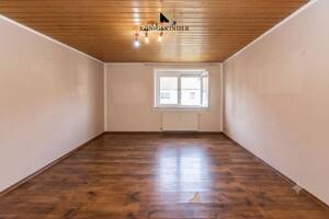 Charmante 2-Zimmer-Wohnung im 1. Obergeschoss mit Loggia und Garagenstellplatz – 70374 Stuttgart – Vorschaubild 7