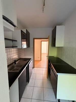 Stuttgart Süd Bestlage - 2-Zimmer-Wohnung mit großem Balkon ins Grüne in Stuttgart-Süd – 70199 Stuttgart – Vorschaubild 6