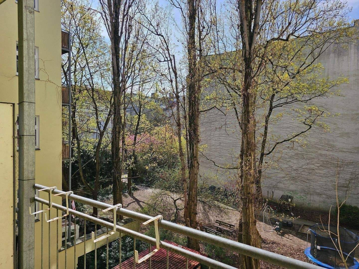 3-Zimmerwohnung mit 2 Balkonen im ruhigen -Kiez mit Lift – ??0178-8236274 – Berlin – Vorschaubild 6