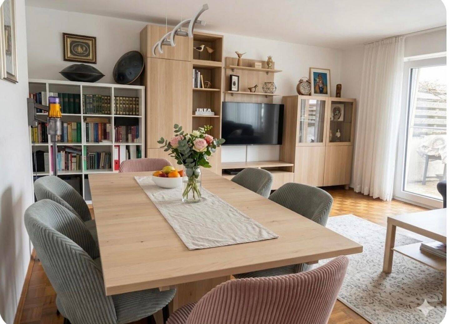 Stilvoll wohnen mit viel Platz für Ihre Familie – Ingolstadt – Vorschaubild 3