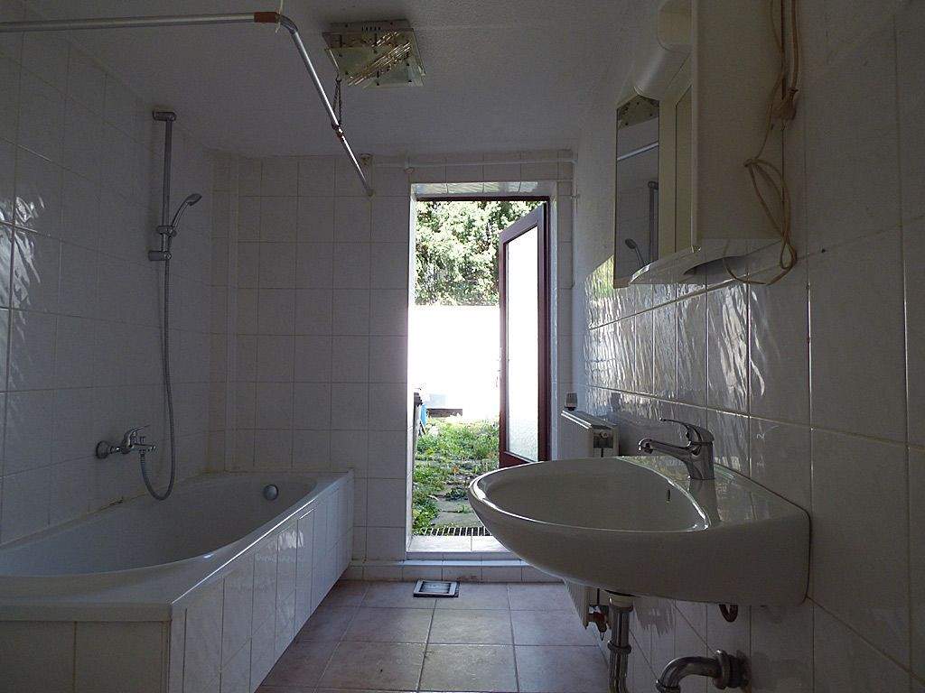 Reihenmittelhaus in Bremen-Huckelriede | Verkauf im Bieterverfahren | Garten | teilvermietet | – Bremen – Vorschaubild 8