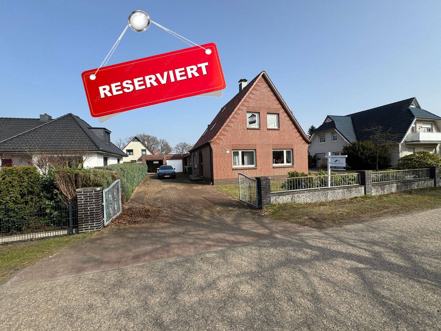 RESERVIERT Einfamilienhaus mit Anliegerwohnung in Hude