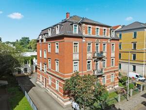 18 Wohneinheiten - Attraktives Mehrfamilienhaus - Solide Kapitalanlage mit Entwicklungspotenzial