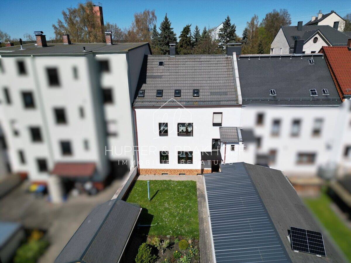 Ihr neues Familienzuhause: Gepflegtes Reihenhaus mit schönem Garten und Garage – Greiz – Vorschaubild 4