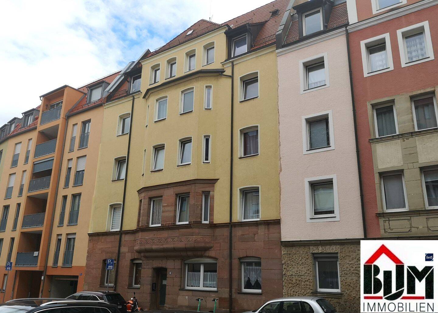 *Ruhige Lage - sehr gepflegt - WC mit Fenster - Balkon*