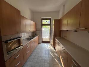 Großzügige 3,5-Raum Wohnung mit Einbauküche und Balkon in Duisburg-Dellviertel