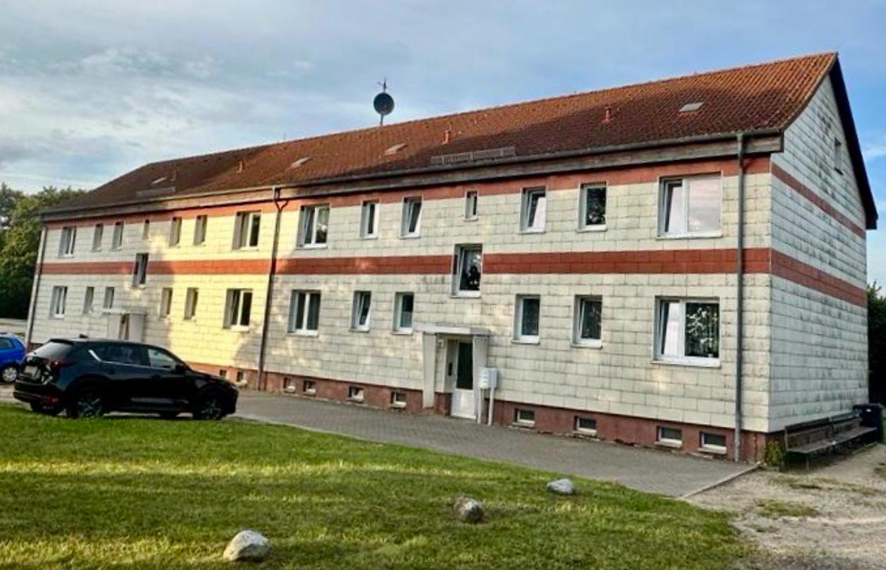 Moderne 2-Zimmer-Wohnung mit Teilmöblierung in Behren-Lübchin