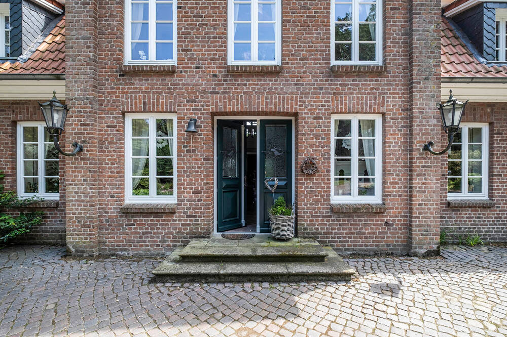 Großzügiges Wohnhaus in Alleinlage /// mit Park /// mit Teich /// mit Nebengebäude-Wohnen/Arbeiten – Harsefeld – Vorschaubild 9