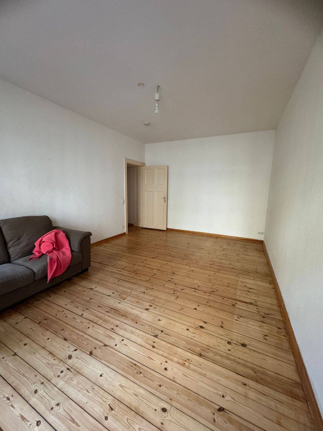 Provisionsfrei! 1-Zimmer-Wohnung in Berlin-Lichtenberg – Berlin – Vorschaubild 2