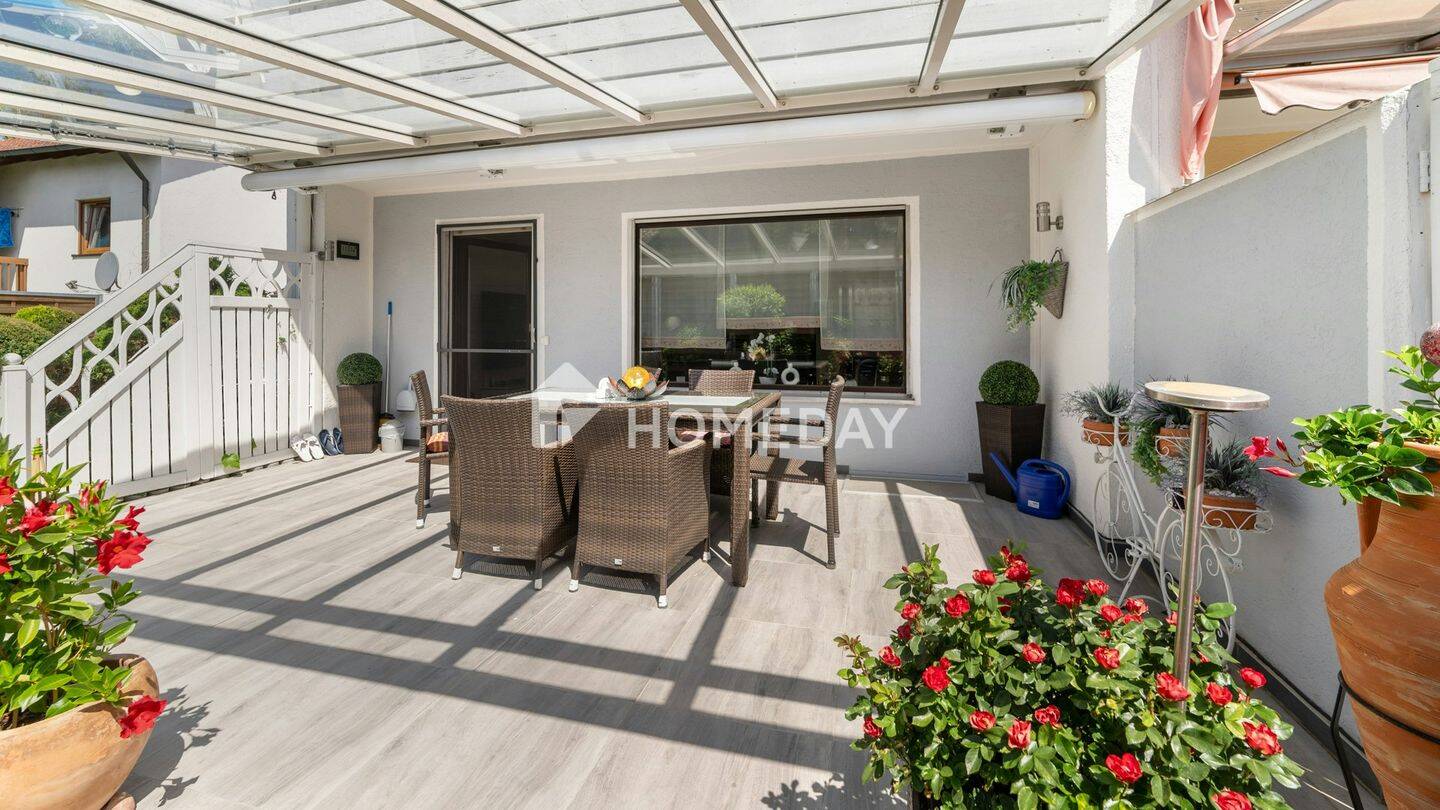 Gepflegte Doppelhaushälfte mit Pool, Doppelgarage und vielseitigem Platzangebot – Dasing – Vorschaubild 9