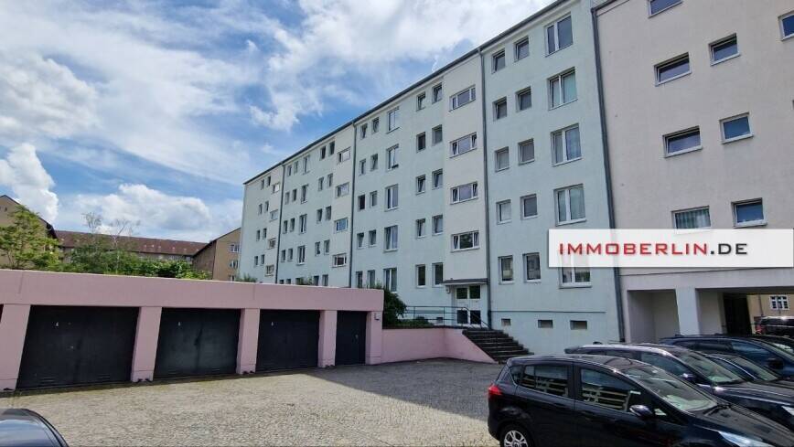 IMMOBERLIN.DE - Helle Westend-Wohnung mit Pkw-Stellplatz nahe Brixplatz – Berlin – Bild 1 von 9