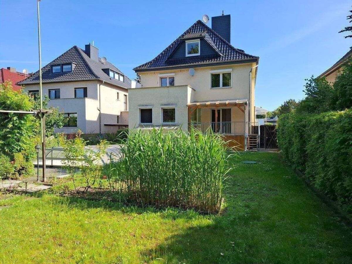 Attraktive 30er Jahre Stadtvilla in MD Nähe Uniklinik ! – 39112 Magdeburg – Bild 1 von 9