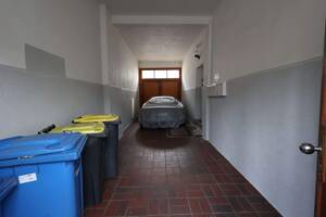 Achtung! Modernisiertes Mehrfamilienhaus in Essen Kray – 45307 Essen – Vorschaubild 2