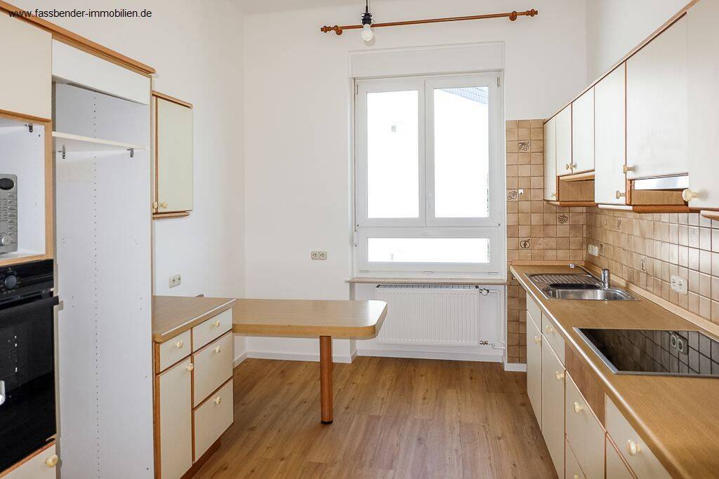 Trier-Stadt, renovierte 4 ZKB Altbauwohnung mit Einbauküche ab sofort zu vermieten. – Trier – Vorschaubild 8