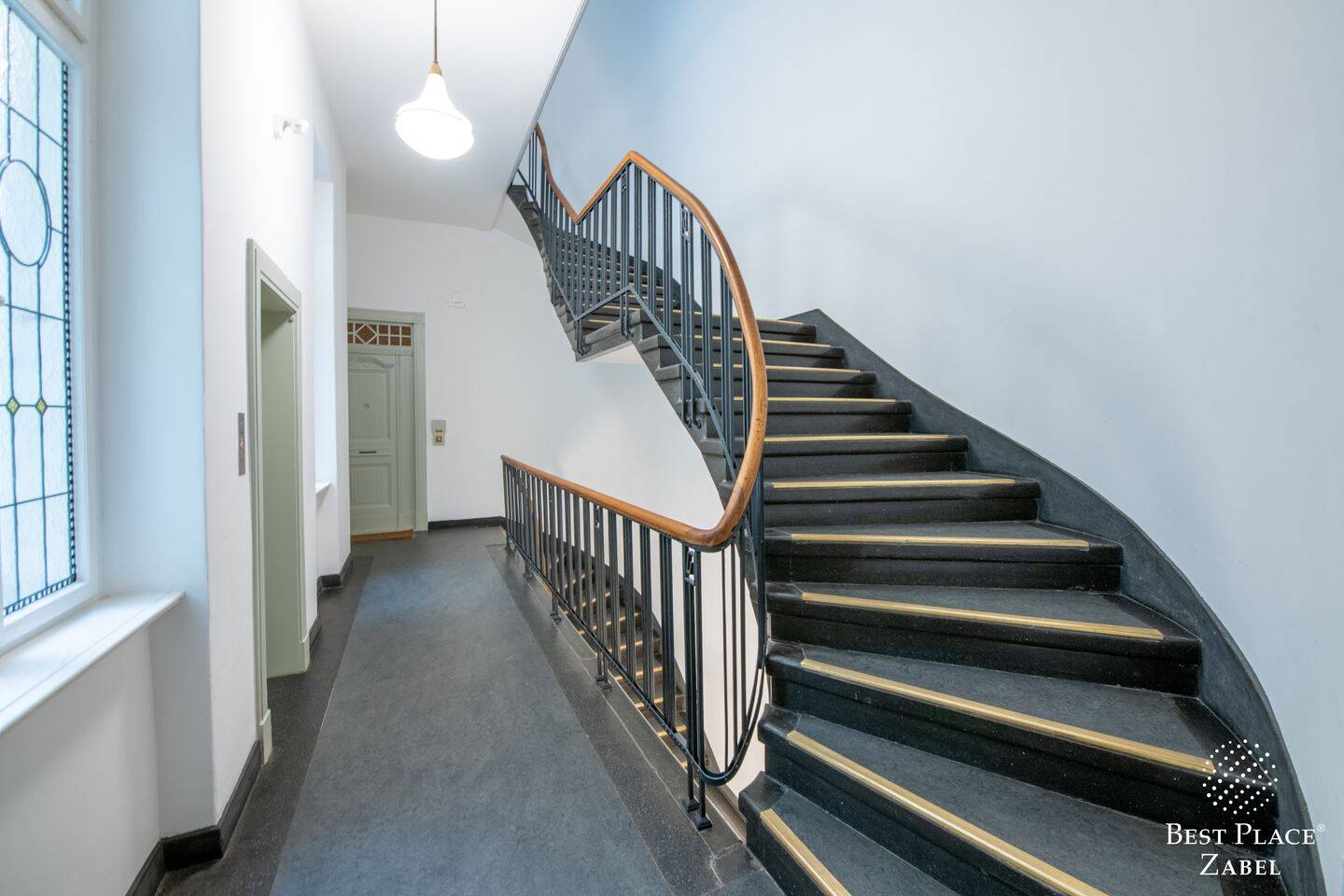 Stilvoll sanierter Altbau nahe Kurfürstendamm - Großzügiges Wohnen auf höchstem Niveau – Berlin – Vorschaubild 6