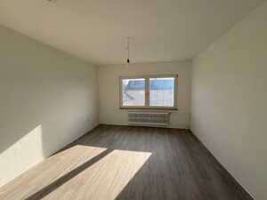 Renovierte 2-Zimmer-Citywohnung mit Balkon – 45141 Essen – Vorschaubild 4