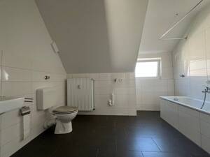 Einziehen & wohlfühlen - Bezugsfertige 2,5-Zimmer-Wohnung mit Charme – 45329 Essen – Vorschaubild 5