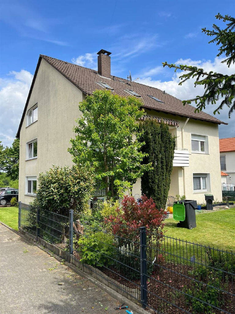 Komplett renoviert: 2-Zimmer-Appartement