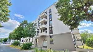 Sehr schöne und helle Dachgeschosswohnung mit Süd-West-Terrasse