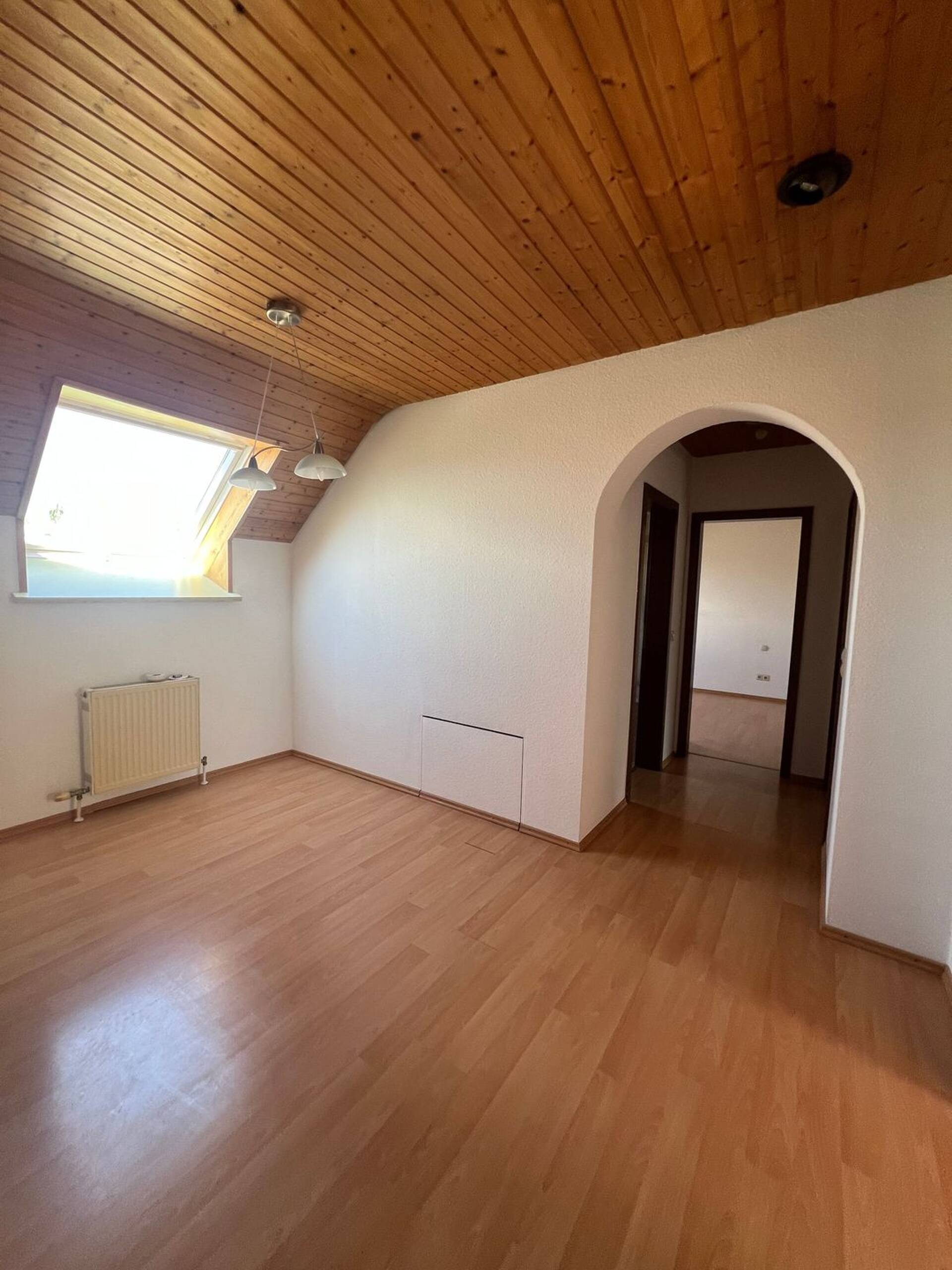 Dachgeschosswohnung in 76756 Bellheim mit 64 m² kaufen
