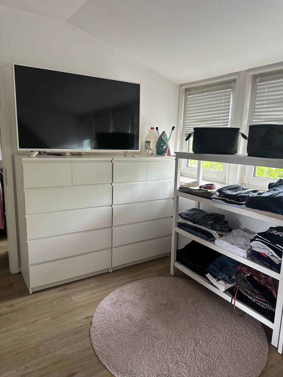 Helle 2-Zimmer-Wohnung mit Einbauküche – Düsseldorf – Vorschaubild 8