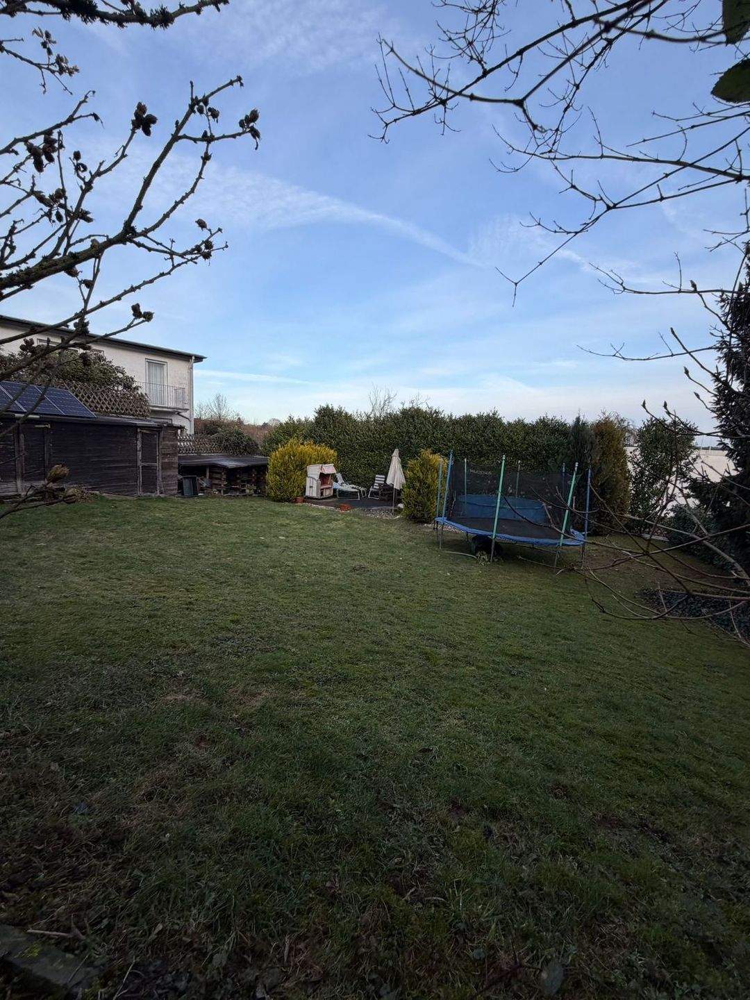 FREISTEHENDES EINFAMILIENHAUS MIT EINLIEGERWOHNUNG IN RS-SÜD UND BLICK IN DIE NATUR – Remscheid – Vorschaubild 3