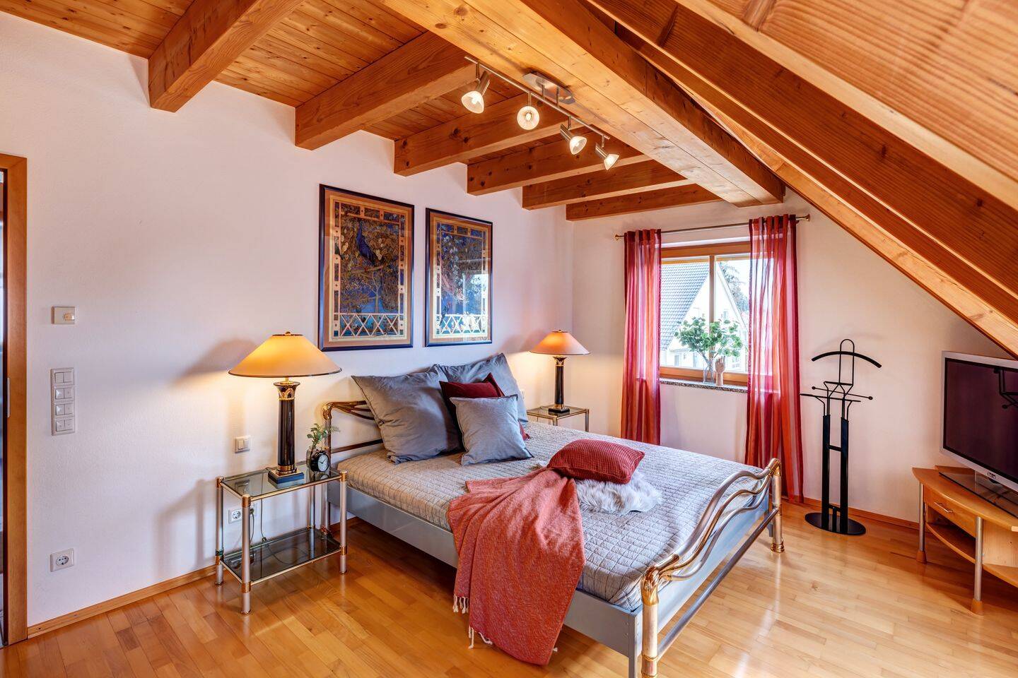 Trudering: 3,5-Zimmer Maisonette-Dachgeschosswohnung mit perfekter Raumaufteilung und Balkon -frei – München – Vorschaubild 7