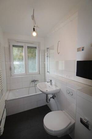 Tolle 3-Zimmer-Wohnung für Ihr individuelles Wohnerlebnis! – 74080 Heilbronn – Vorschaubild 5