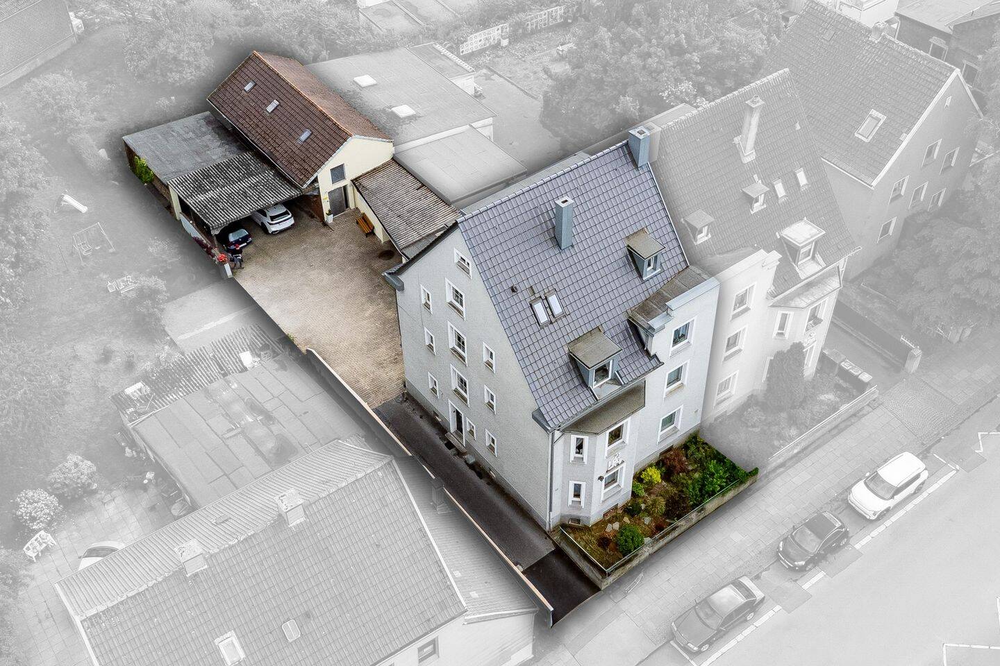 Doppelhaushälfte - 5 Einheiten - 2 Garagen - modernisiert – Dortmund – Vorschaubild 3
