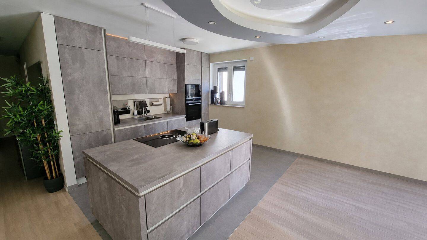 Modernes Wohnjuwel im "Carree Alte Post" - Smart Home, Südbalkon & PROVISIONSFREI nahe Alex! – Berlin – Vorschaubild 4