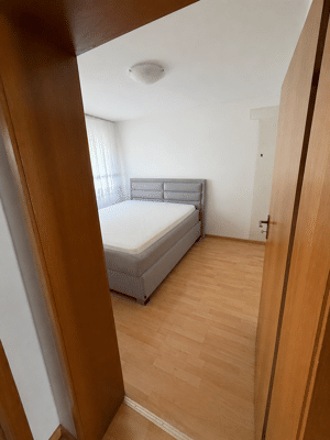 Gepflegte 2,5-Zimmer-EG Wohnung mit Südterrasse, Garten und Garage in Freiburg-Weingarten – 79114 Freiburg im Breisgau – Vorschaubild 8