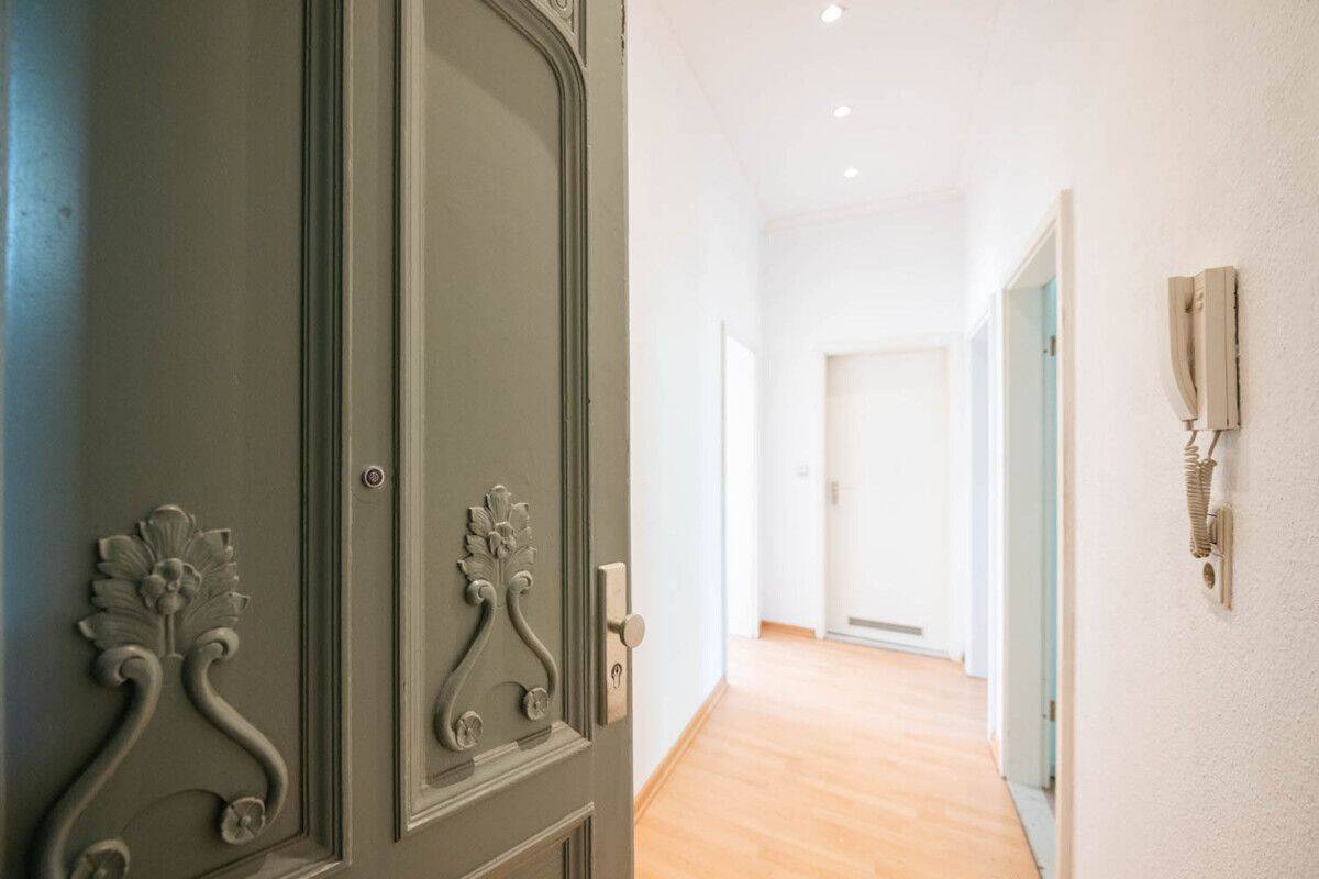 Bezugsfrei: Großzügig geschnittene 2-Zimmer-Wohnung mit Terrasse & Balkon im beliebten Weitlingkiez – Berlin – Vorschaubild 2