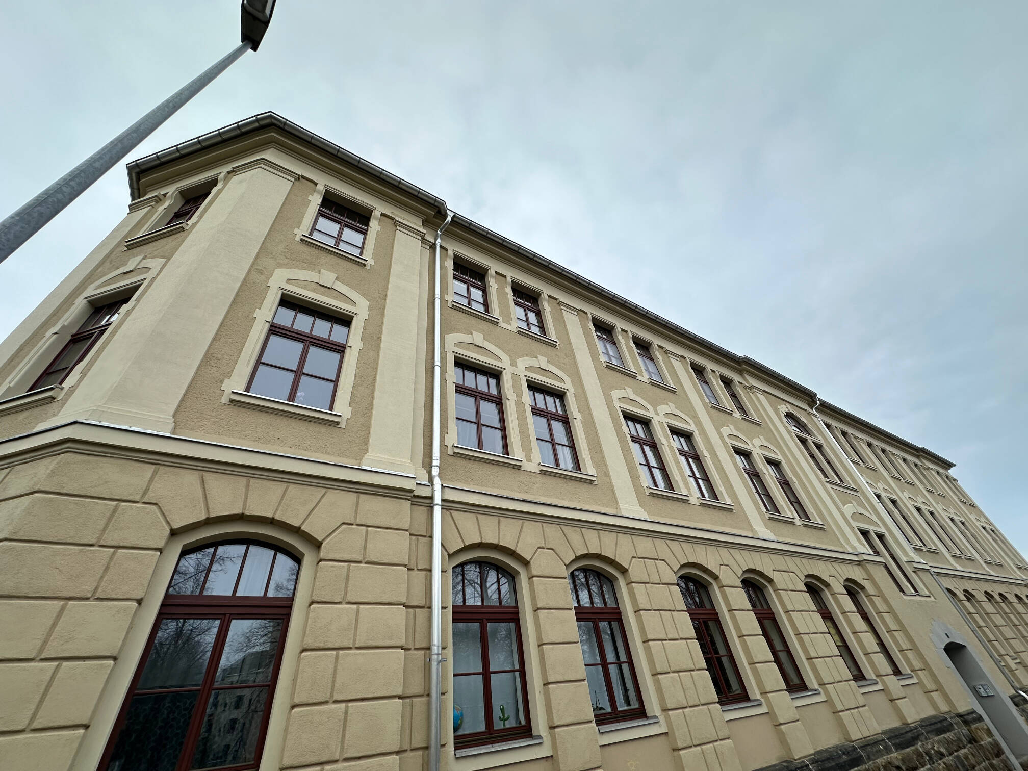 Frei ab 1.10.26 / Balkon an der Küche / Wanne + Dusche / hochwertig saniert u.v.m. – Chemnitz – Vorschaubild 9