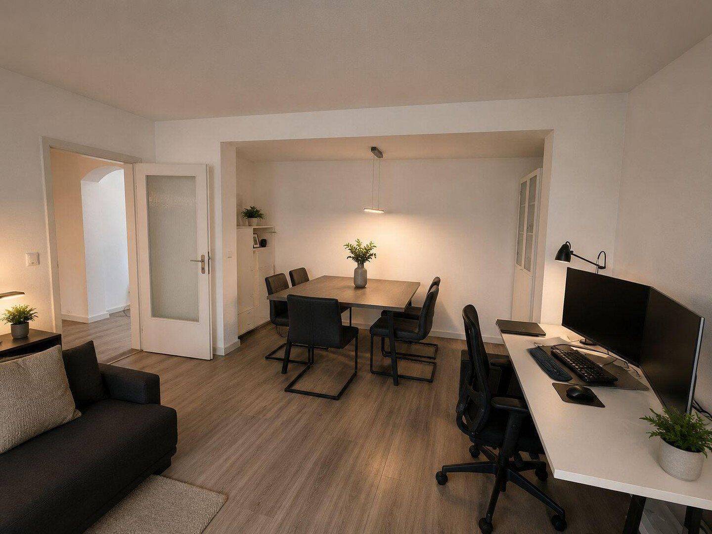 Zwei Zimmer Eigentumswohnung, ca. 67 m2, im Zentrum von Düsseldorf
