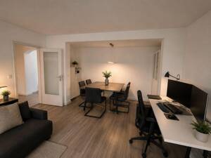 Zwei Zimmer Eigentumswohnung, ca. 67 m2, im Zentrum von Düsseldorf